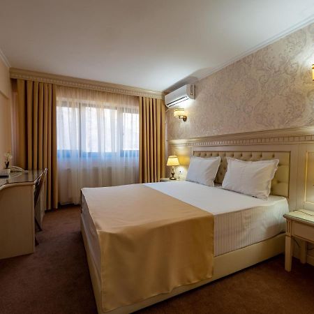 Hotel Orient Galati Bagian luar foto