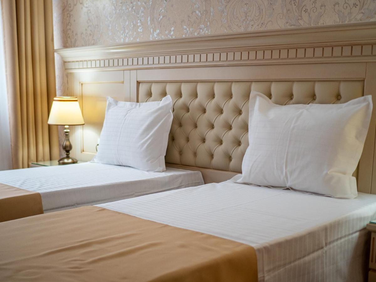 Hotel Orient Galati Bagian luar foto